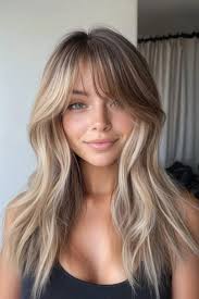 19 Beautiful Ways to Style Wavy Hair with Curtain Bangs