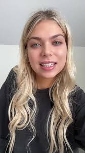 Katie Ritchie Heatless Curls