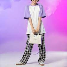 Free bts gift for orders over $80, hoodies buy 2 get 5% off. Hybe Merch On Twitter Shine Dream Smile Bts 2021 Muster Sowoozoo Merch 2021 06 02 11 00 Kst Weverseshop Bts Jp Official ë°©íƒ„ì†Œë…„ë‹¨ Bts ì†Œìš°ì£¼ Sowoozoo Https T Co Bi5s2wubcn