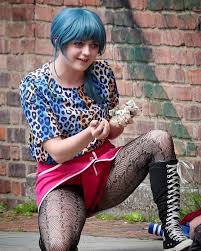 Maisie Williams Upskirt Behind the Scenes - Taxi Driver Movie