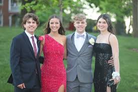 2022 Prom Photos: Pioneer Valley Regional High School Prom at the Umass  Campus Center in Amherst