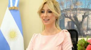 Nació en río negro y vivió en las provincias de misiones y santa fe hasta que se instaló en buenos aires. La Primera Dama Argentina Embarazada Diario 13 San Juan