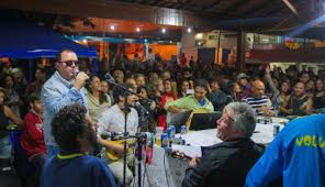 O movimento charme teve os seus priomórdios 14 yıl önce. Toninho Geraes E Galocanto Juntos No Renascenca Clube Portal Sambrasil