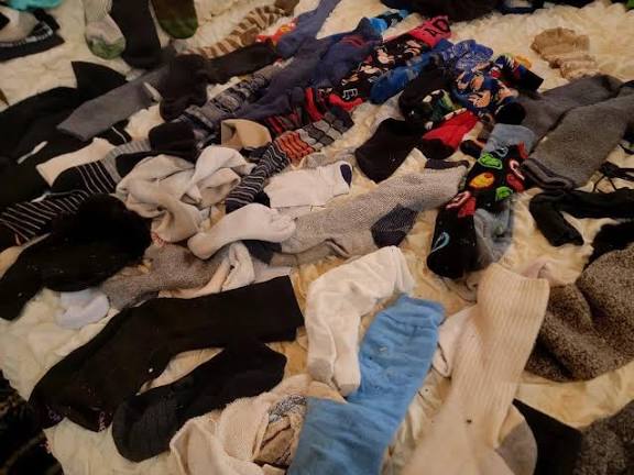 Where do you keep your mismatched socks ? : r/SmartOrganizing