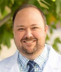 Kim Horowitz's Instagram, Twitter & Facebook