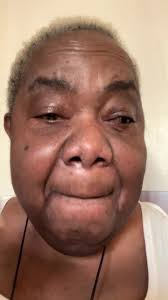 Hit the buttons 💟✍🏾↗️🔃