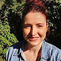 Tracy Shouse's Instagram, Twitter & Facebook