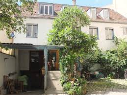 Yelp is a fun and easy way to find, recommend and talk about what's great and not so great in münchen and beyond. Hei Haus Der Eigenarbeit Munchen Urbaneproduktion Ruhr