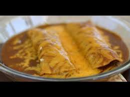 How To Make Beef Enchiladas Topped With Homemade Enchilada Sauce By Rockin Robin Youtube