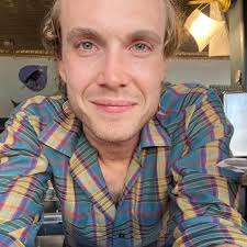 What are the best segments of the Ice Age Trail for a 2-3 day backpacking  trip with reliable water sources in Wisconsin?