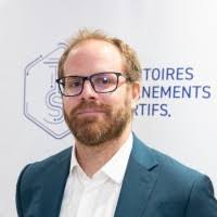 200+ profils pour “Larson”