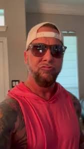 Jessie Patton's Instagram, Twitter & Facebook