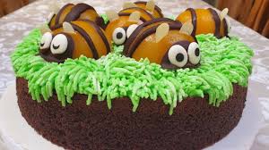 Sift together the flour, baking powder and salt. Carina S Bienenkuchen Der Hit Auf Jeder Kinderparty Fleissige Bienchen Chillen Im Gras Youtube