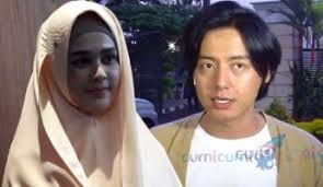 Artis peran roger danuarta dan cut meyriska memutuskan untuk menyunat anaknya, shaquille kaili danuarta yang baru berusia 2 bulan. Cut Meyriska Tunggu Roger Danuarta Lancar Mengaji Sebelum Dinikahi
