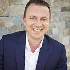 Kirk Fernandez's Instagram, Twitter & Facebook