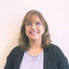 Beth Gies's Instagram, Twitter & Facebook