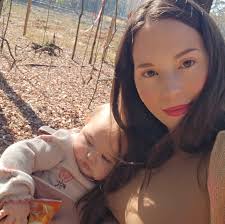 Essence Rivera (@essence.rivera.39)