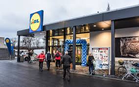 Biedronka do nocy przed wigilią. Sklepy W Nowy Rok 2019 Godziny Otwarcia Biedronka Lidl Kaufland Auchan Carrefour Tesco Zabka 1 01 2019 Dziennik Baltycki