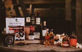 The Ultimate Whiskey Sampler Whiskey Gift Basket The Brobasket Whiskey Gifts Bourbon Gifts Whiskey Gifts Basket