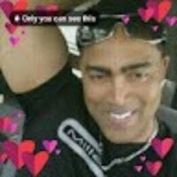 Derek Julian's Instagram, Twitter & Facebook