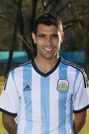 Bienvenidos a la cuenta oficial de augusto fernández. Augusto Fernandez 28 Mediocampista Juega En Celta De Vigo Espana Argentina Football Team Argentina Football Football Icon