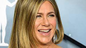 Stay up to date with the friends and the morning show star Did No Makeup Photo Of Jennifer Aniston Confirm Rumors Snopes Com