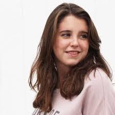 Serena Schell's Instagram, Twitter & Facebook