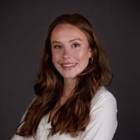 Hannah Theriault's Instagram, Twitter & Facebook