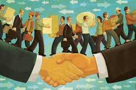 Hal ini juga menunjukkan bahwa perdagangan bebas saat ini memang menunjukkan bahwa paham liberalisme dalam pijakan dasar epi (ekonomi politik internasional) telah maju beribu ribu langkah dari paham merkantilisme. Merkantilisme Teori Latar Belakang Tujuan Tokoh Dampak