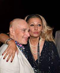 Pinne ai piedi, gambe ad angolo. Edoardo Vianello