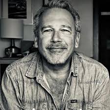 Change of Seasons: A Memoir: Oates, John, Epting, Chris: 9781250082657:  Amazon.com: Books