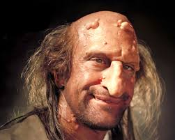 Harold & Kumar 'Freakshow 8x10 (a) signed by Christopher Meloni Pre Order