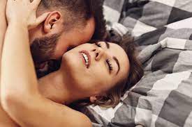 Sie ist mit ihrem partner zum orgasmus gekommen. Mehr Als Vaginal Und Klitoral 12 Orgasmus Arten Die Frauen Erleben Konnen Fit For Fun