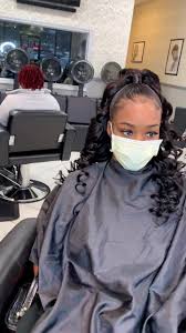 Half up half down!! No leave out! #stylesbydestiny #salonnvme  #halfuphalfdown