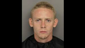 Neighbor sees man being beaten, robbed; fatally shoots suspect,  investigators say