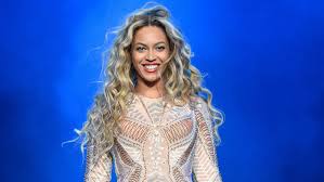 Born september 4, 1981) is an american singer, songwriter, actress, director, humanitarian and record producer. Beyonce Gave Her Friends These Gold Necklaces To Bid Farewell To 2020 Complex