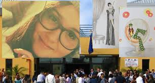 GRUMO NEVANO. L'IPIA “Niglio” ricorda con affetto Michela D'Angelo, una  delle sue migliori alunne.