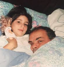 Oyuncu pelin öztekin ve berk uğuz aşkı dolu dizgin devam ediyor. Pelin Oztekin In Rasim Oztekin Ozlemi Ne Yapiyorsun Pelos Diye Sormayali 40 Gun Oldu Magazin Haberleri Magazin Haberleri