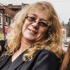 Maria Betro's Instagram, Twitter & Facebook