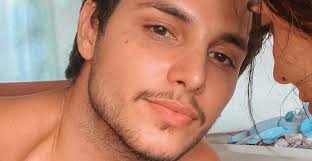 Pouco após se tornar pai, ator da Record perde a companheira e lamenta:  ''Foi do nada''