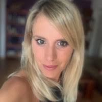 1900+ perfiles de «Perrone»