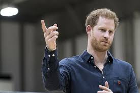 In their grief, diana's two sons, princes william and harry, wanted to attend church if i walk, will you walk with me?93 on the day of the funeral, philip, william, harry, charles, and diana's brother, earl. Apos Briga Feia Com Meghan Markle Principe Harry E Elogiado Por Jovem E Situacao Foge De Controle Tv Foco