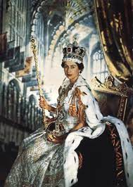She had a suite of sapphire jewels that had been given to her by her father, but the set lacked a tiara. Queen Elizabeth Ii Wearing The Crown Jewels On The Day Of Her Coronation 2nd June 1953 Pics