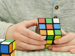 Rumus cepat rubik 3x3 guru ilmu sosial tapi ane gaakan bahas secara rinci ya gan untuk cara yang sama dengan rubik 3x3 agan bisa langsung lihat dirumus rubik 3x3. 8 Cara Bermain Rubik Yang Mudah Dan Cepat Bagi Pemula Citizen6 Liputan6 Com