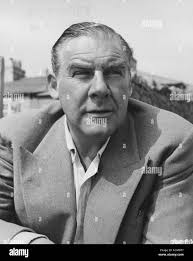 The Maggie (1954) , Paul Douglas Stock Photo