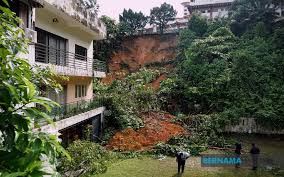 Kawasan sensitif alam sekitar (malay: Bernama Elak Projek Pembangunan Di Kawasan Alam Sekitar Sensitif Sam