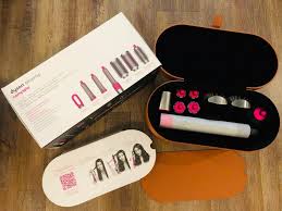 Dyson Airwrap Haarstyler Complete Anthrazit Fuchsia Locken Machen Haare Frisuren Kurzhaar