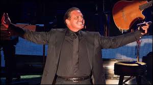 Después de siete años de no conceder ninguna entrevista televisada, luis miguel, desde un hotel ubicado en punta mita (puerto vallarta) accedió a platicar con la periodista argentina roxy. Luis Miguel Dice Que Se Negocia Gira Con Alejandro Fernandez La Taquilla Con Rene Franco