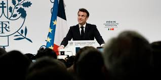 In Beijing, Macron says China can play 'major role' in finding 'path to  peace' in Ukraine