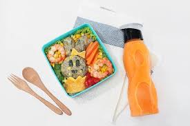 Saat traveling atau berwisata, memang sangatlah membutuhkan bekal untuk dimakan saat dalam perjalanan. Nutrisi Yang Harus Ada Di Bekal Sekolah Anak Cek Komposisinya Gaya Tempo Co
